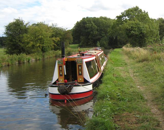 boat safety examiner and marine surveys in Staffordshire and the Midlands